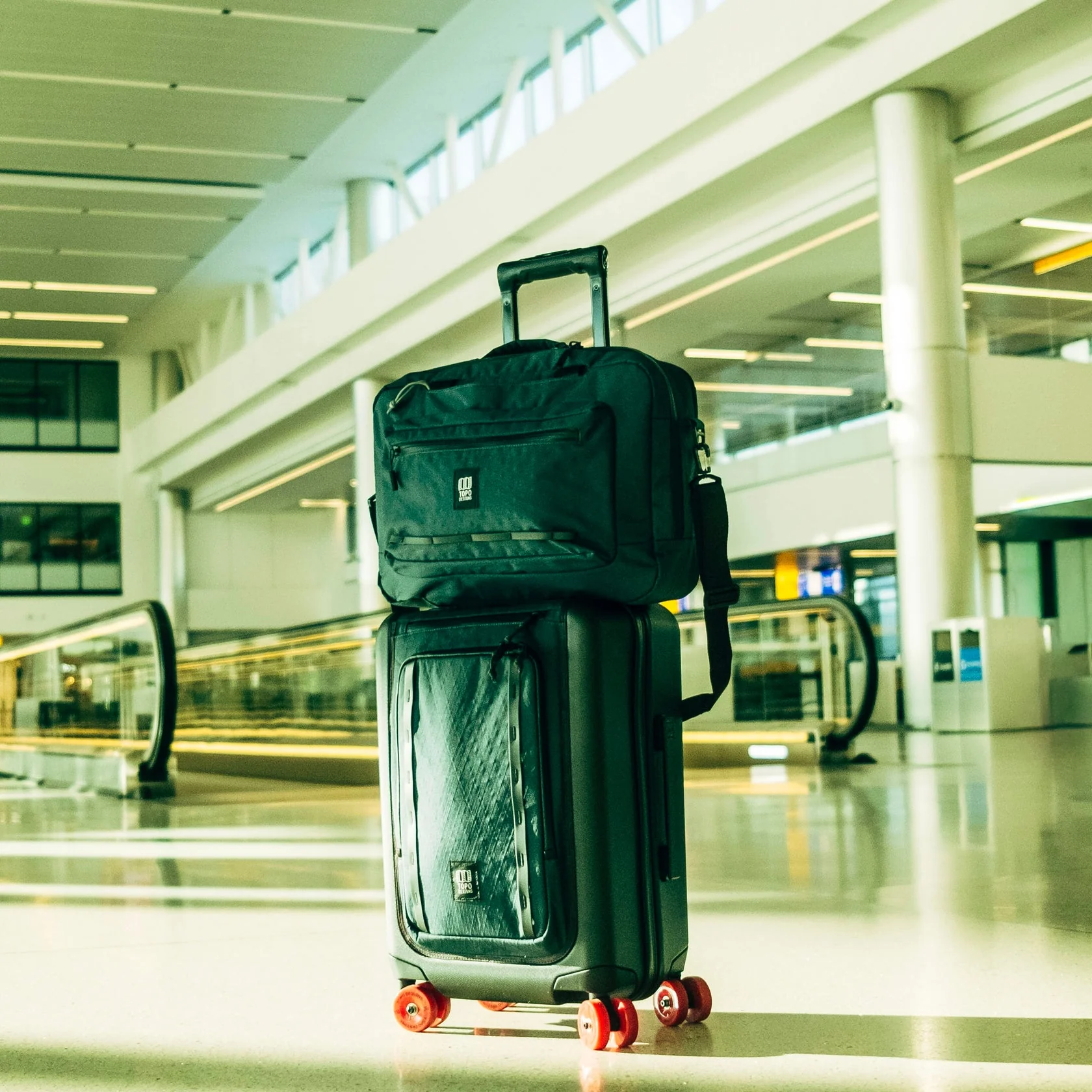 Global Pro Travel Roller Bag - Image 15