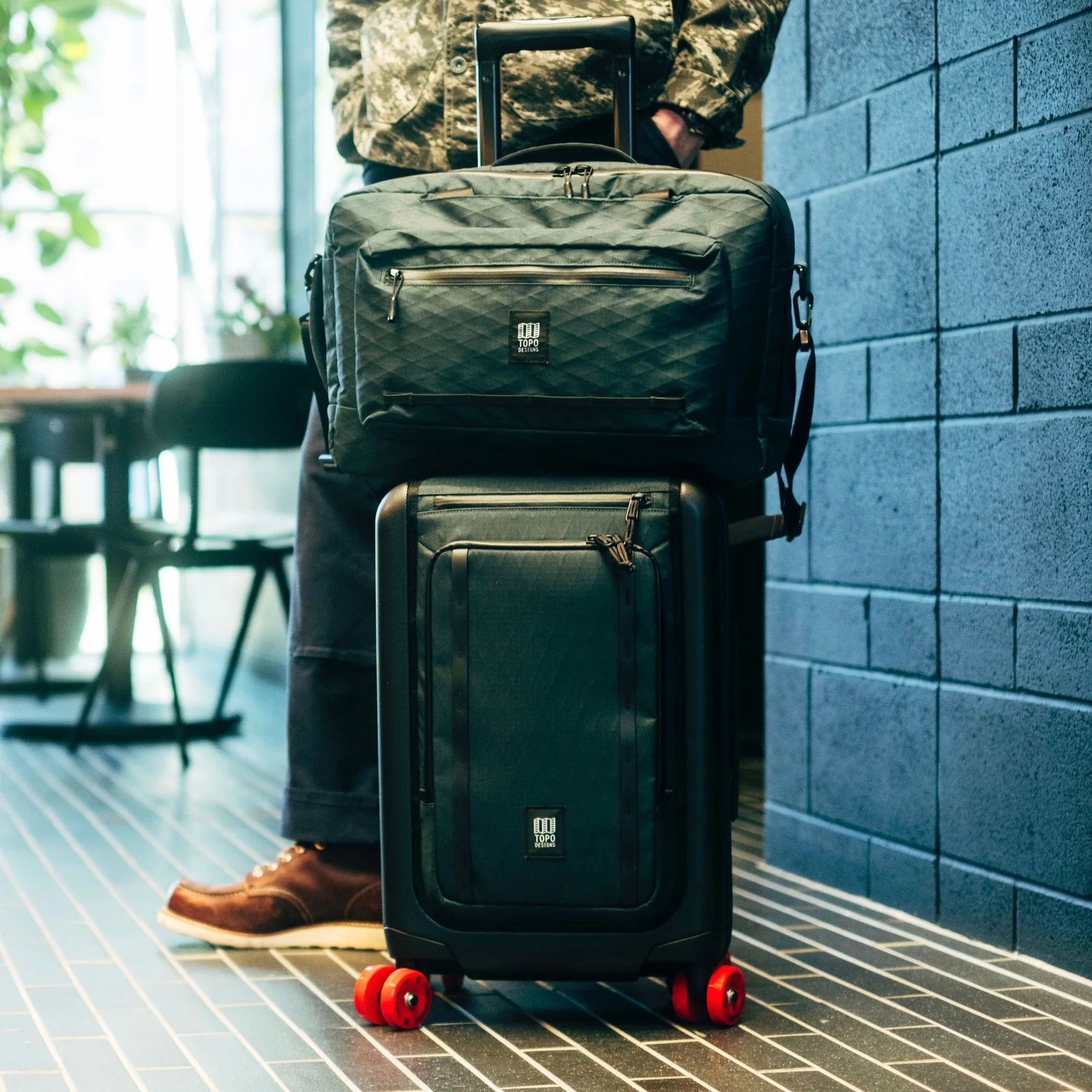 Global Pro Travel Roller Bag - Image 16