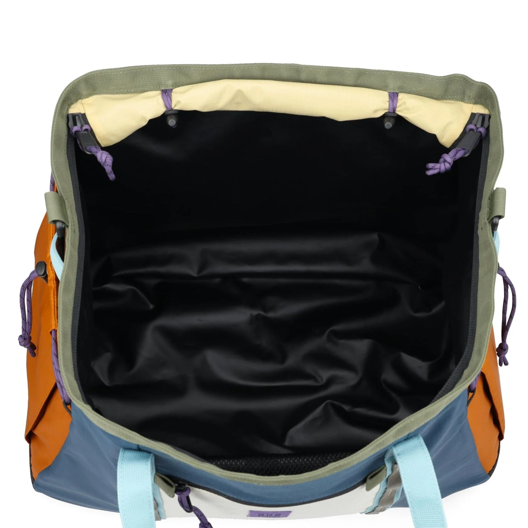 Mountain Gear Bag - Image 17